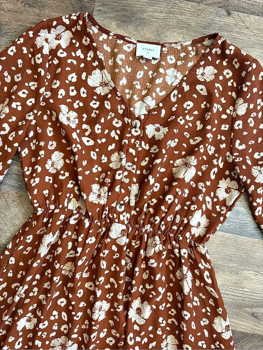 EVERELY Floral Maxi Dress Brown & White Medium